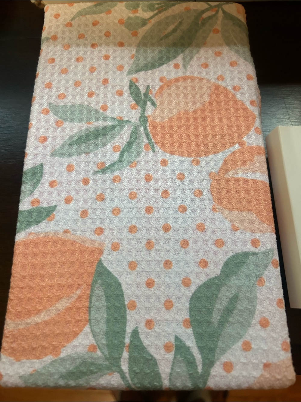 2 pkgs of 2 (4)  Peaches Reversible Waffle Weave Kitchen Towels